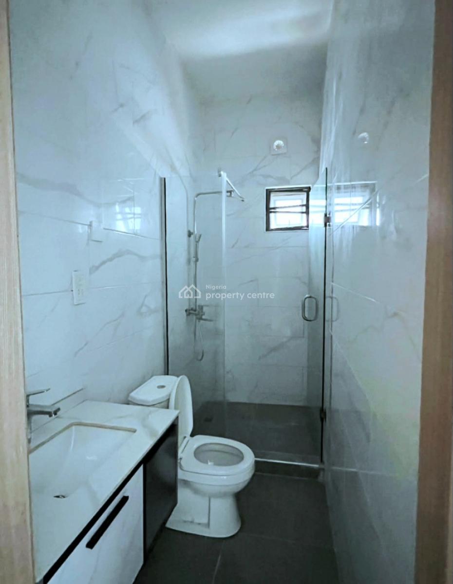 Well Maintained 4 Bedroom Terrace, Lekki Phase 1, Lekki, Lagos, Terraced Duplex for Rent