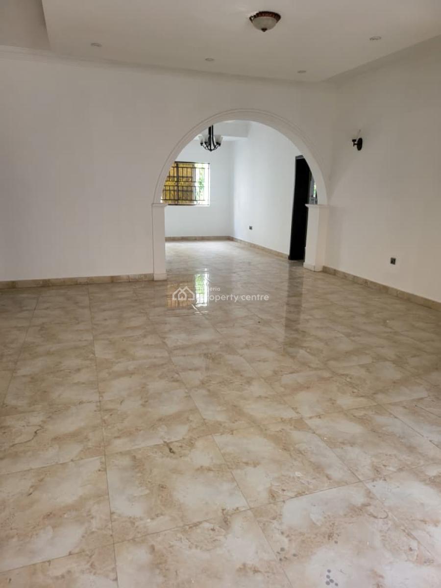 3bedroom Apartment with Bq and Pool, Admiralty Way, Lekki Phase 1, Lekki, Lagos, Flat / Apartment for Rent