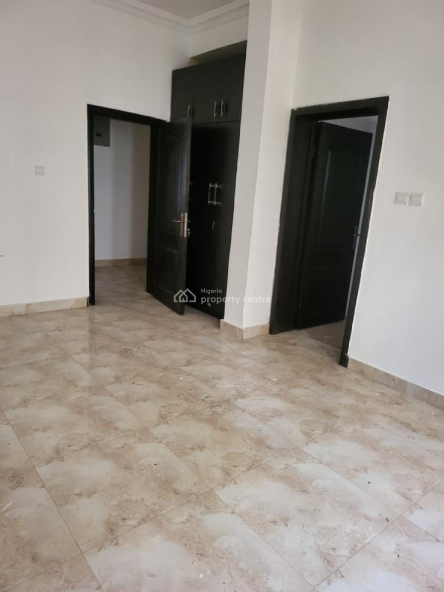 3bedroom Apartment with Bq and Pool, Admiralty Way, Lekki Phase 1, Lekki, Lagos, Flat / Apartment for Rent