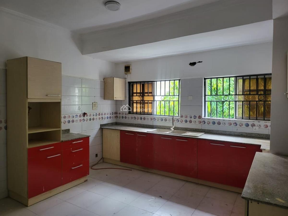 3bedroom Apartment with Bq and Pool, Admiralty Way, Lekki Phase 1, Lekki, Lagos, Flat / Apartment for Rent