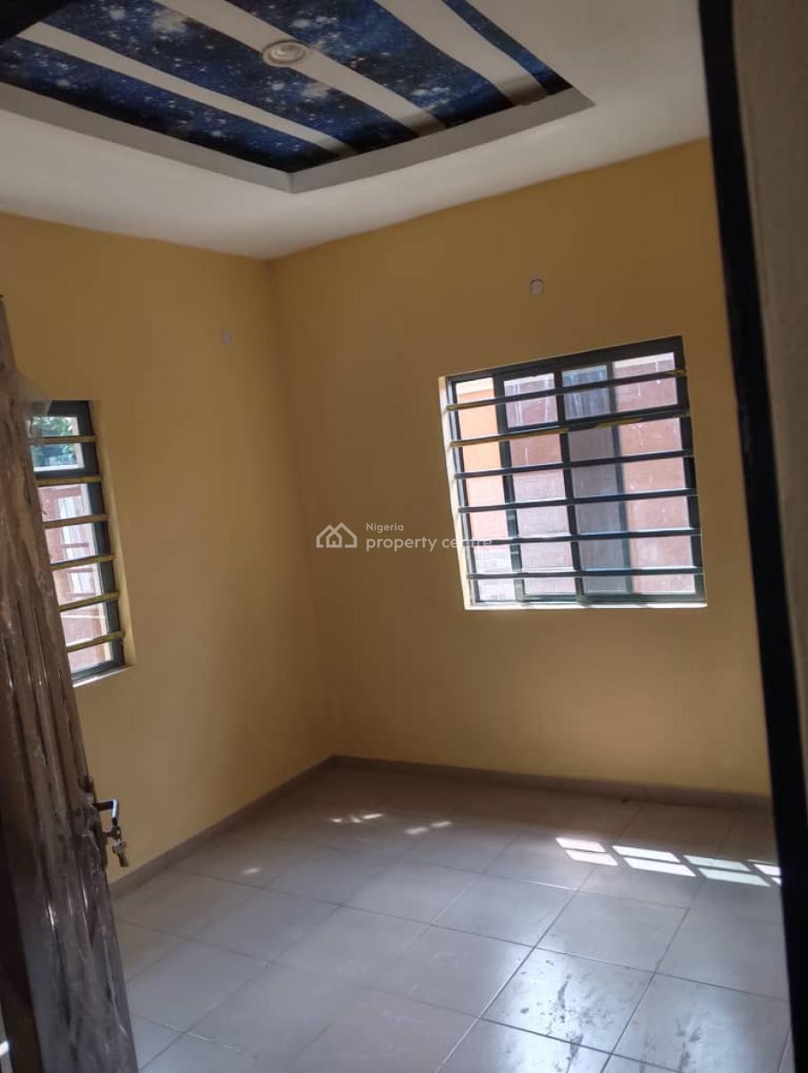 Luxury Room and Parlor Self Contained, U P S Estate, Igbogbo, Ikorodu, Lagos, Flat / Apartment for Rent