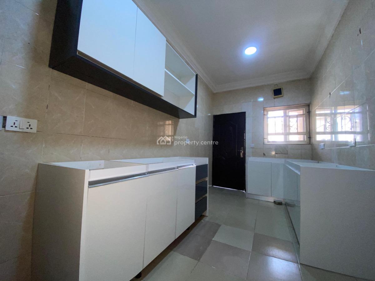 Spacious 3 Bedroom Apartment, Wuye, Abuja, Flat / Apartment for Rent