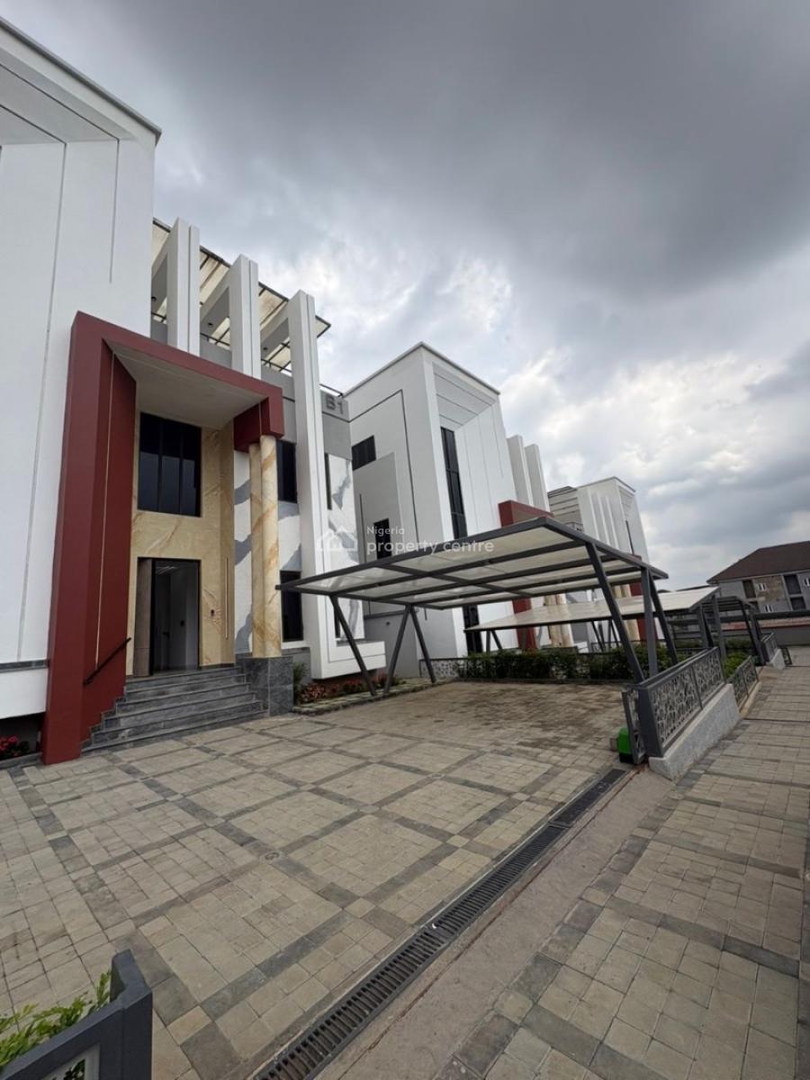 Detached Duplex with 1bedroom Flat in The Basement, Guzape District, Abuja, Detached Duplex for Sale