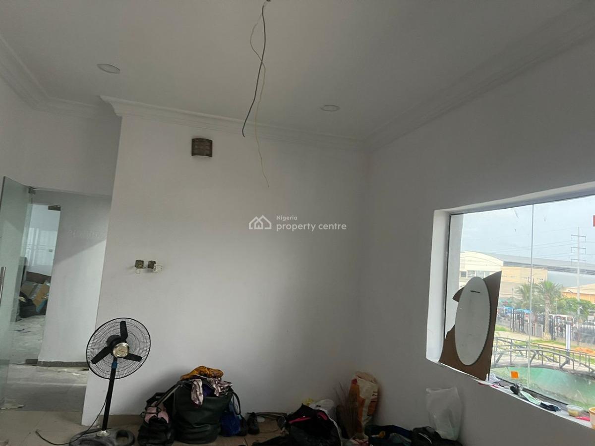 Prime Commercial Shop Space in Lekki Phase 0ne, Off Admiralty Way, Lekki Phase 1, Lekki, Lagos, Commercial Property for Rent