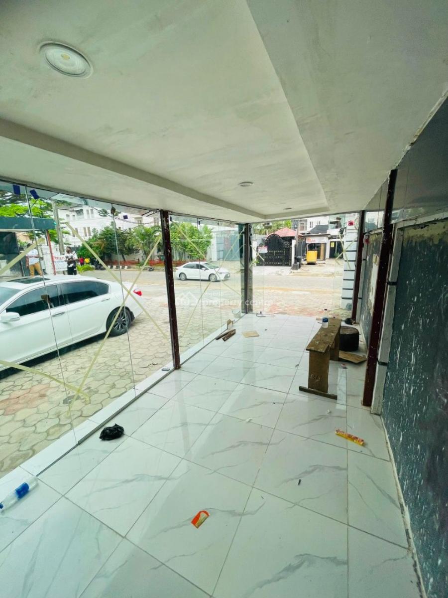 Out Door Shop in Lekki Phase One, Off Admiralty Way, Lekki Phase 1, Lekki, Lagos, Commercial Property for Rent