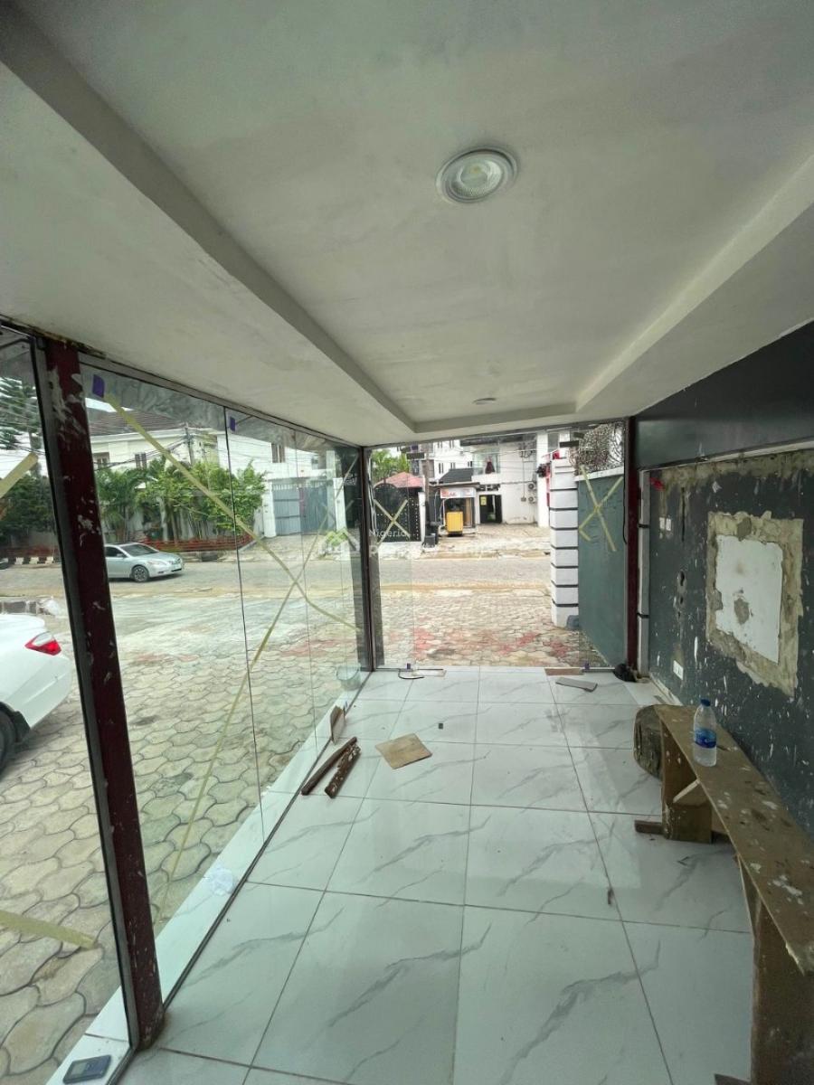 Out Door Shop in Lekki Phase One, Off Admiralty Way, Lekki Phase 1, Lekki, Lagos, Commercial Property for Rent