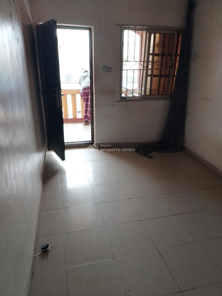 Mini Flat Upstairs at  Ilasan, Salem, Ikate, Lekki, Lagos, Flat / Apartment for Rent