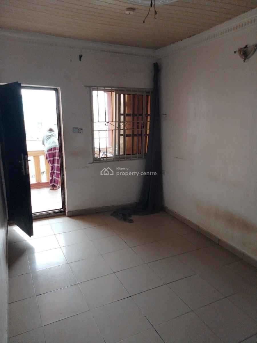Mini Flat Upstairs at  Ilasan, Salem, Ikate, Lekki, Lagos, Flat / Apartment for Rent