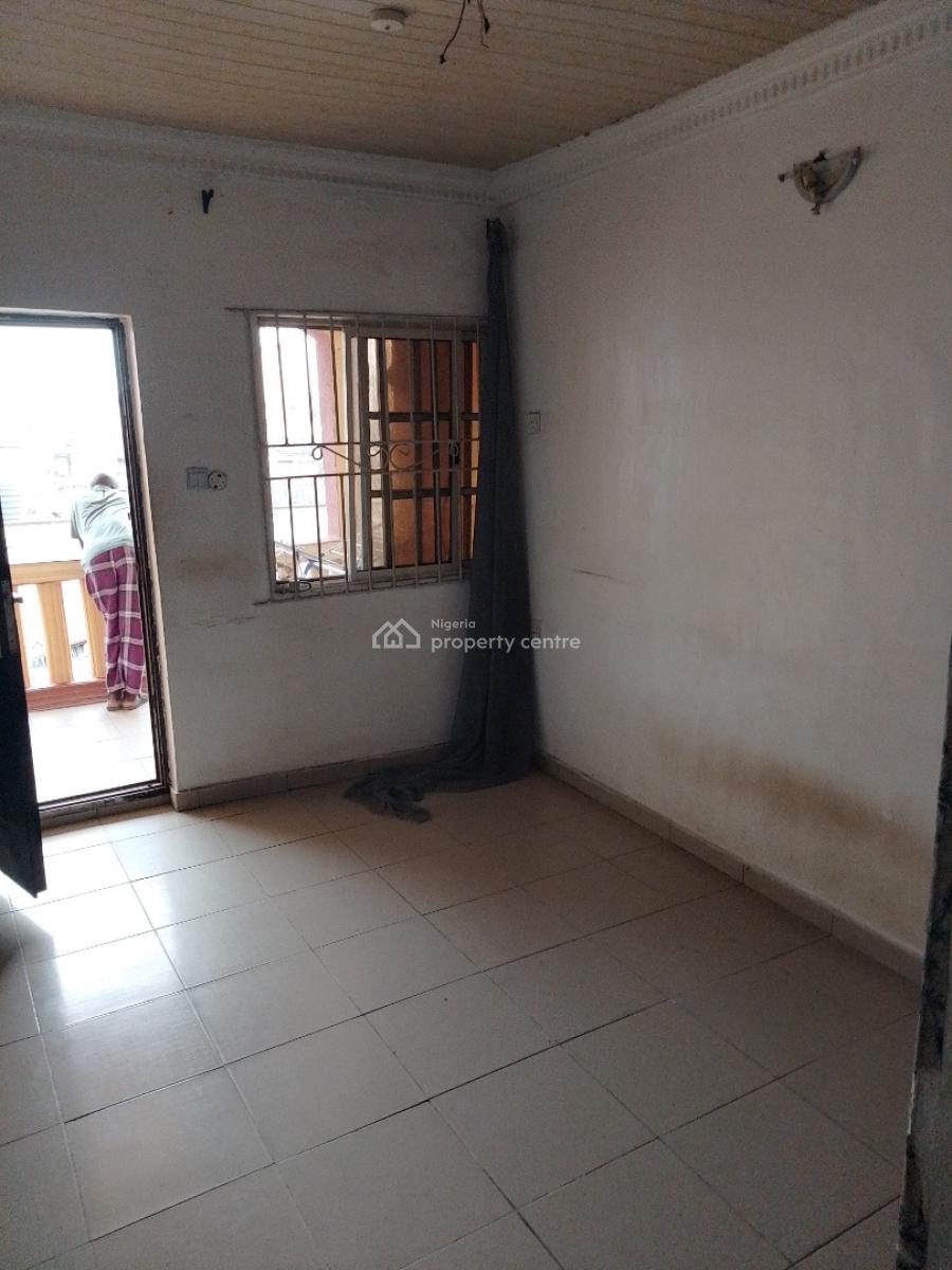 Mini Flat Upstairs at  Ilasan, Salem, Ikate, Lekki, Lagos, Flat / Apartment for Rent