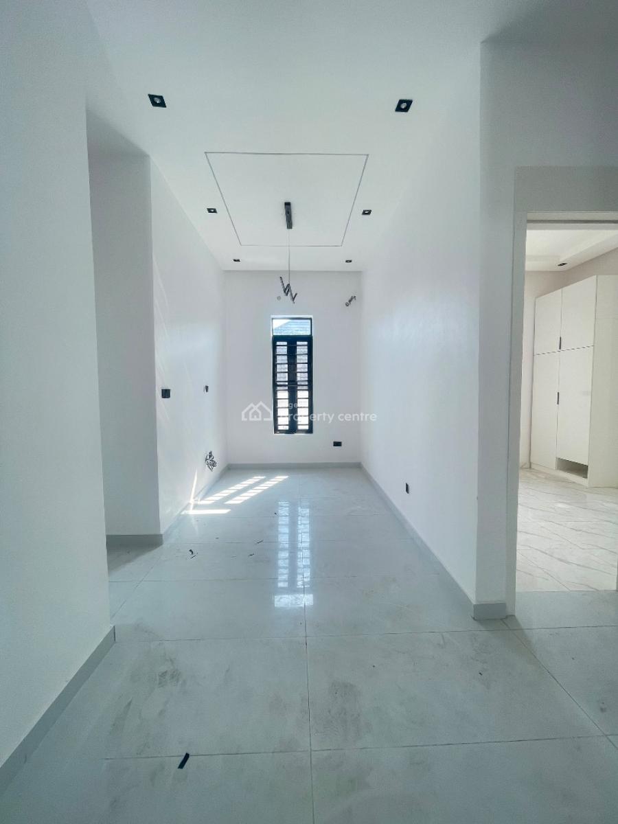Spacious 5 Bedroom Fully Detached Duplex with Luxury Living Room, Ajah, Lagos, Detached Duplex for Sale