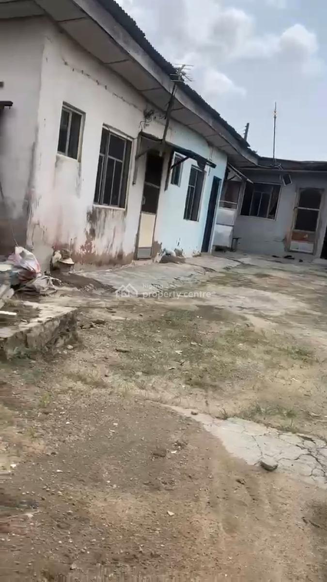 270sqm Land with Demolishable Structure, Peace Estate, Isolo, Lagos, Residential Land for Sale