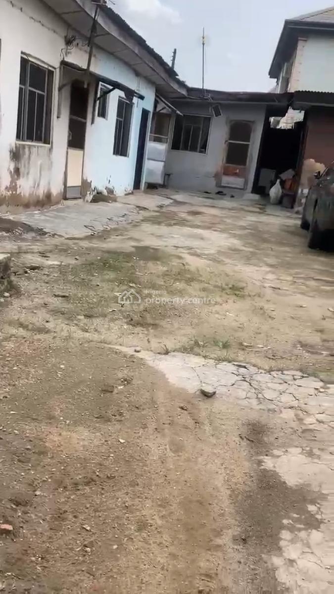 270sqm Land with Demolishable Structure, Peace Estate, Isolo, Lagos, Residential Land for Sale