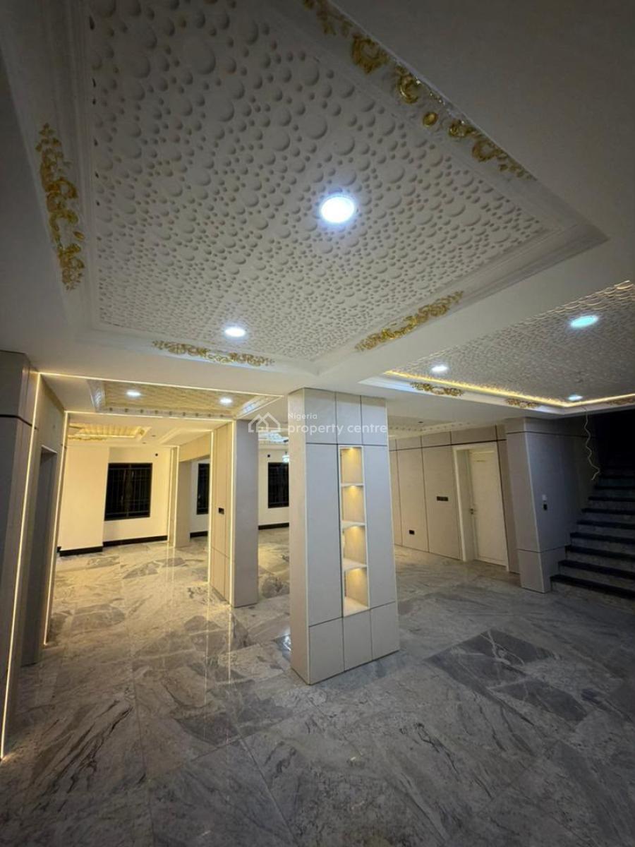 9bedroom Mansion with 4sitting Room& Guest Chalet with Bq, Guzape, Guzape District, Abuja, Detached Duplex for Sale