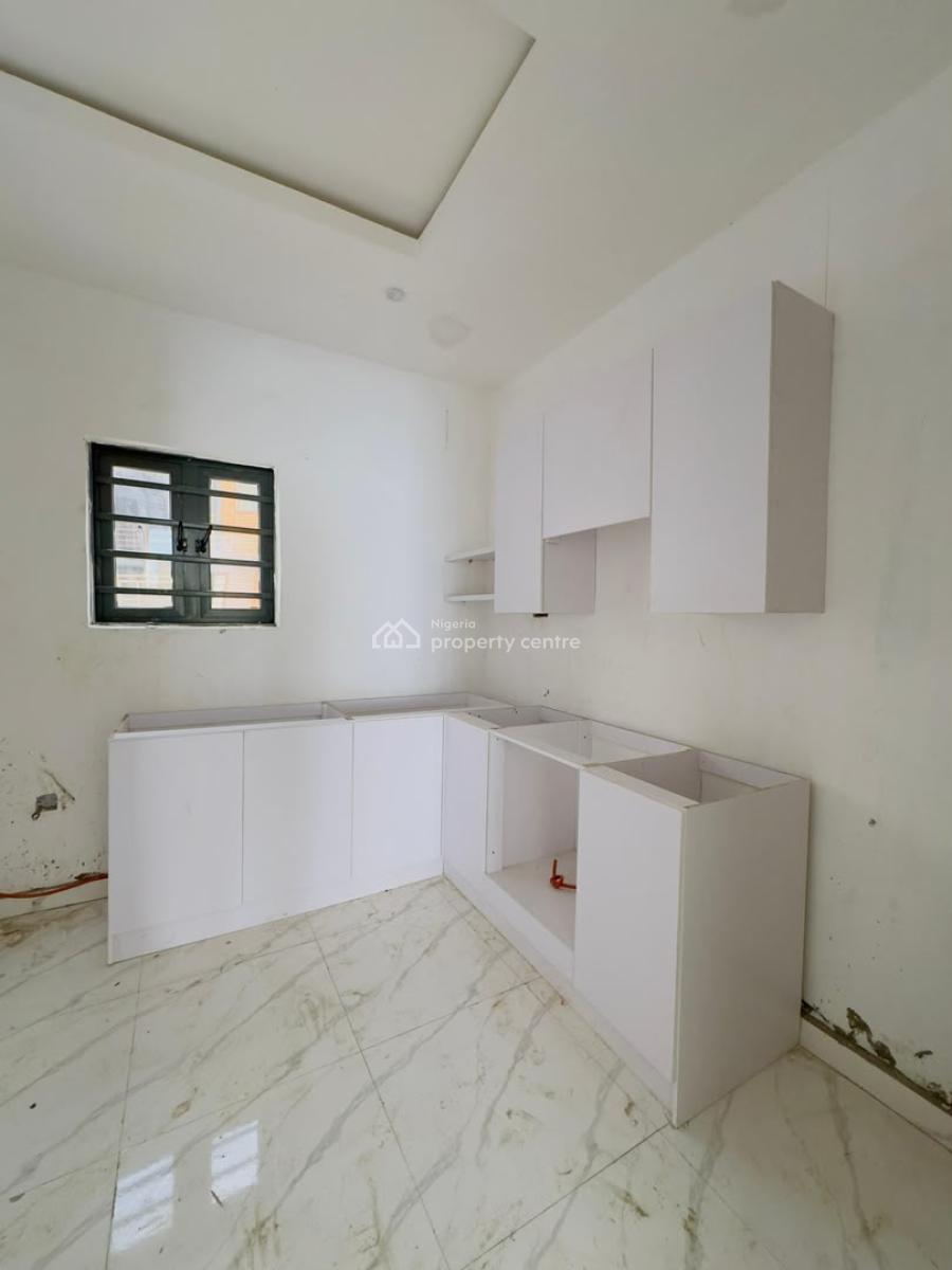 Newly Built 3 Bedroom Apartment with Bq, Gbagada, Lagos, Flat / Apartment for Sale