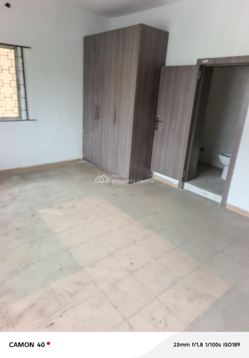 Well Renovated 3 Bed Room Flat in Aguda Surulere, Off Adekunle Kuye By Rosonwo Surulere, Aguda, Surulere, Lagos, Flat / Apartment for Rent