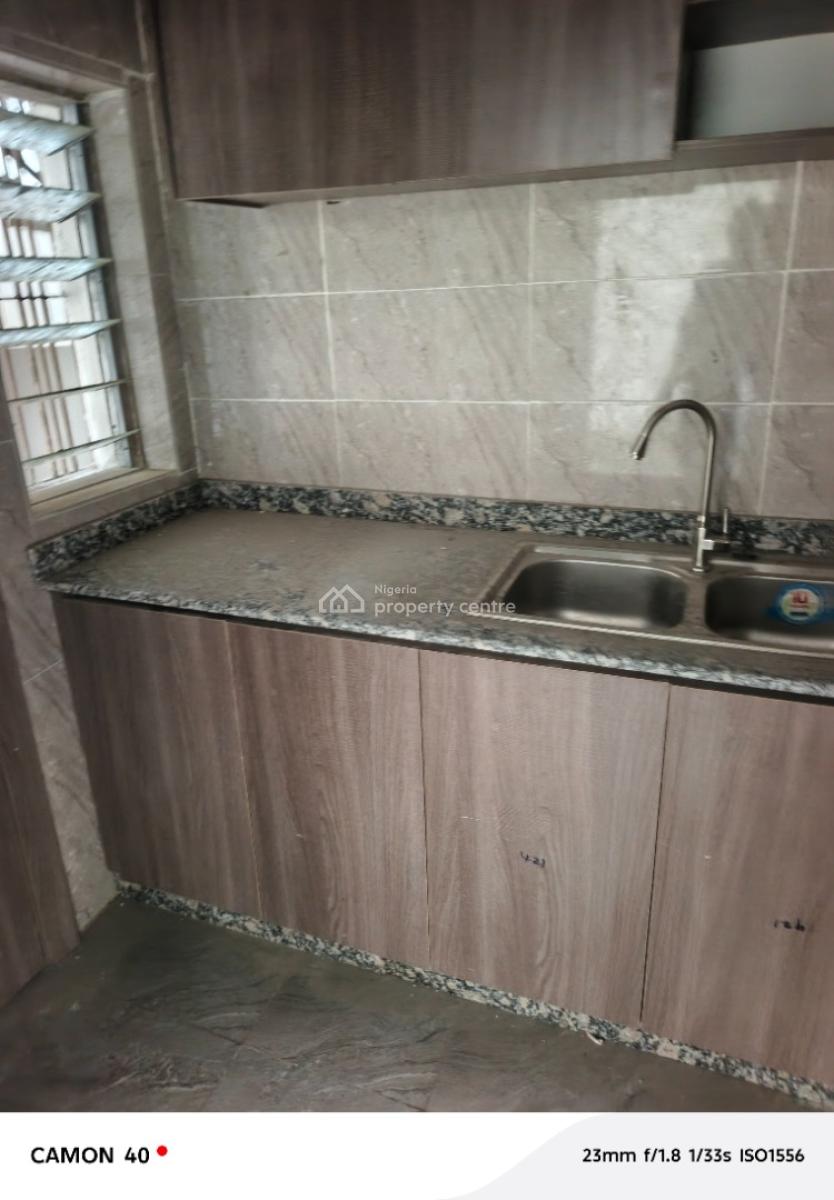Well Renovated 3 Bed Room Flat in Aguda Surulere, Off Adekunle Kuye By Rosonwo Surulere, Aguda, Surulere, Lagos, Flat / Apartment for Rent