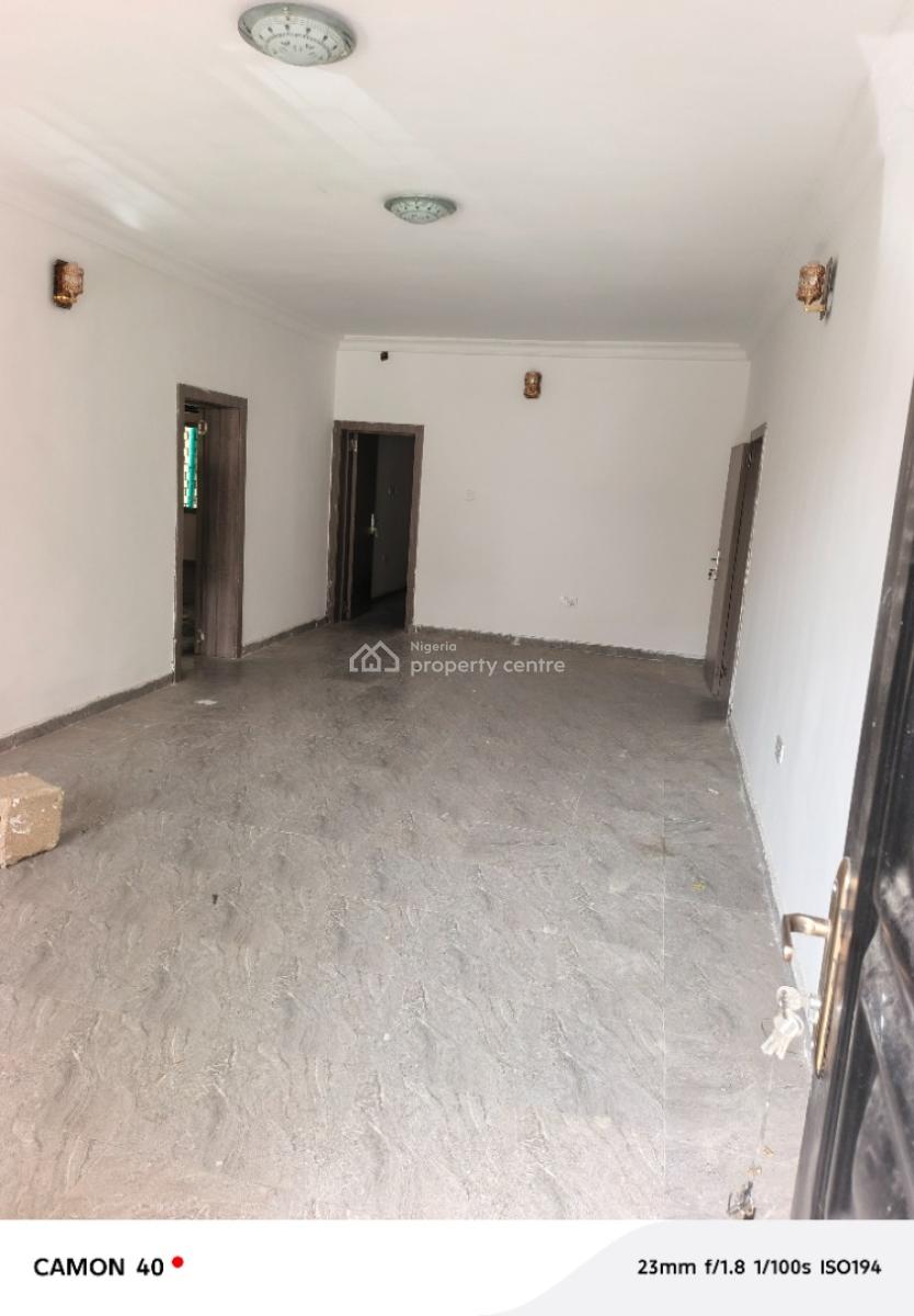 Well Renovated 3 Bed Room Flat in Aguda Surulere, Off Adekunle Kuye By Rosonwo Surulere, Aguda, Surulere, Lagos, Flat / Apartment for Rent