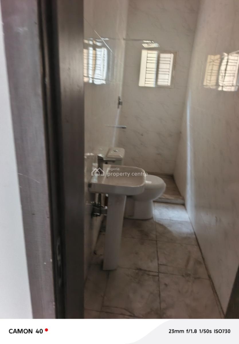Well Renovated 3 Bed Room Flat in Aguda Surulere, Off Adekunle Kuye By Rosonwo Surulere, Aguda, Surulere, Lagos, Flat / Apartment for Rent