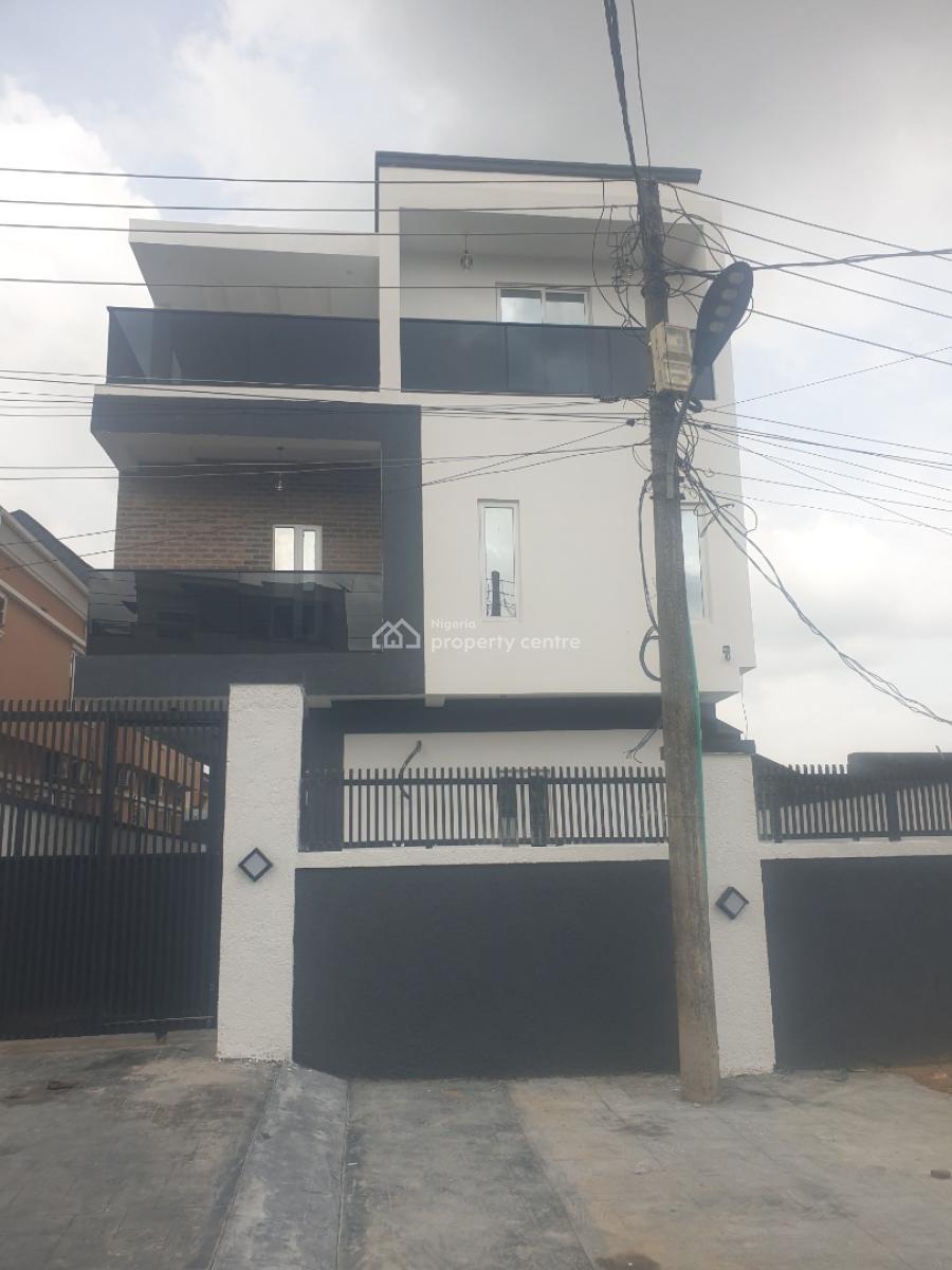 Luxury Spacious 5 Bedroom Detached House with a Room Boys Quarter, Magodo Shangisha Phase  2 , Lagos, Gra Phase 2, Magodo, Lagos, Detached Duplex for Sale