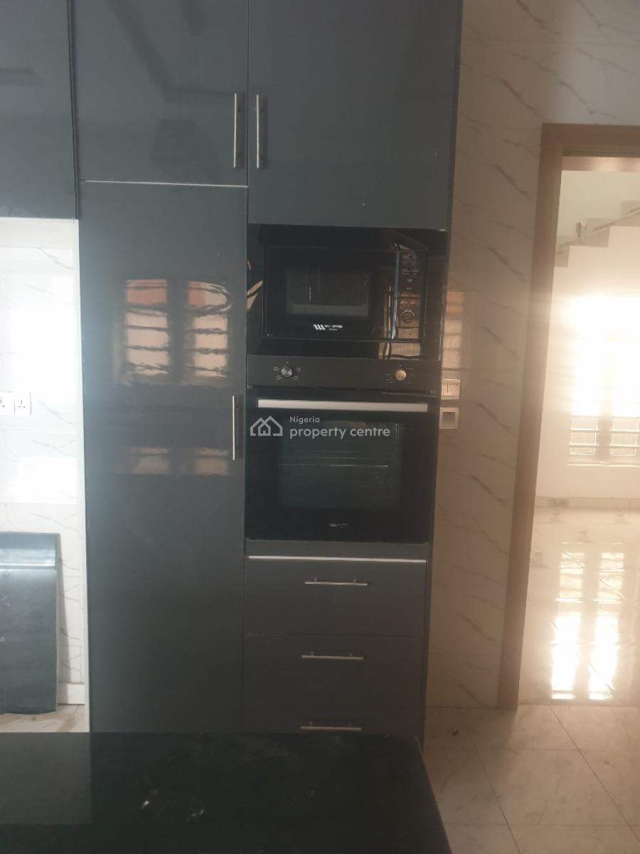 Luxury Spacious 5 Bedroom Detached House with a Room Boys Quarter, Magodo Shangisha Phase  2 , Lagos, Gra Phase 2, Magodo, Lagos, Detached Duplex for Sale