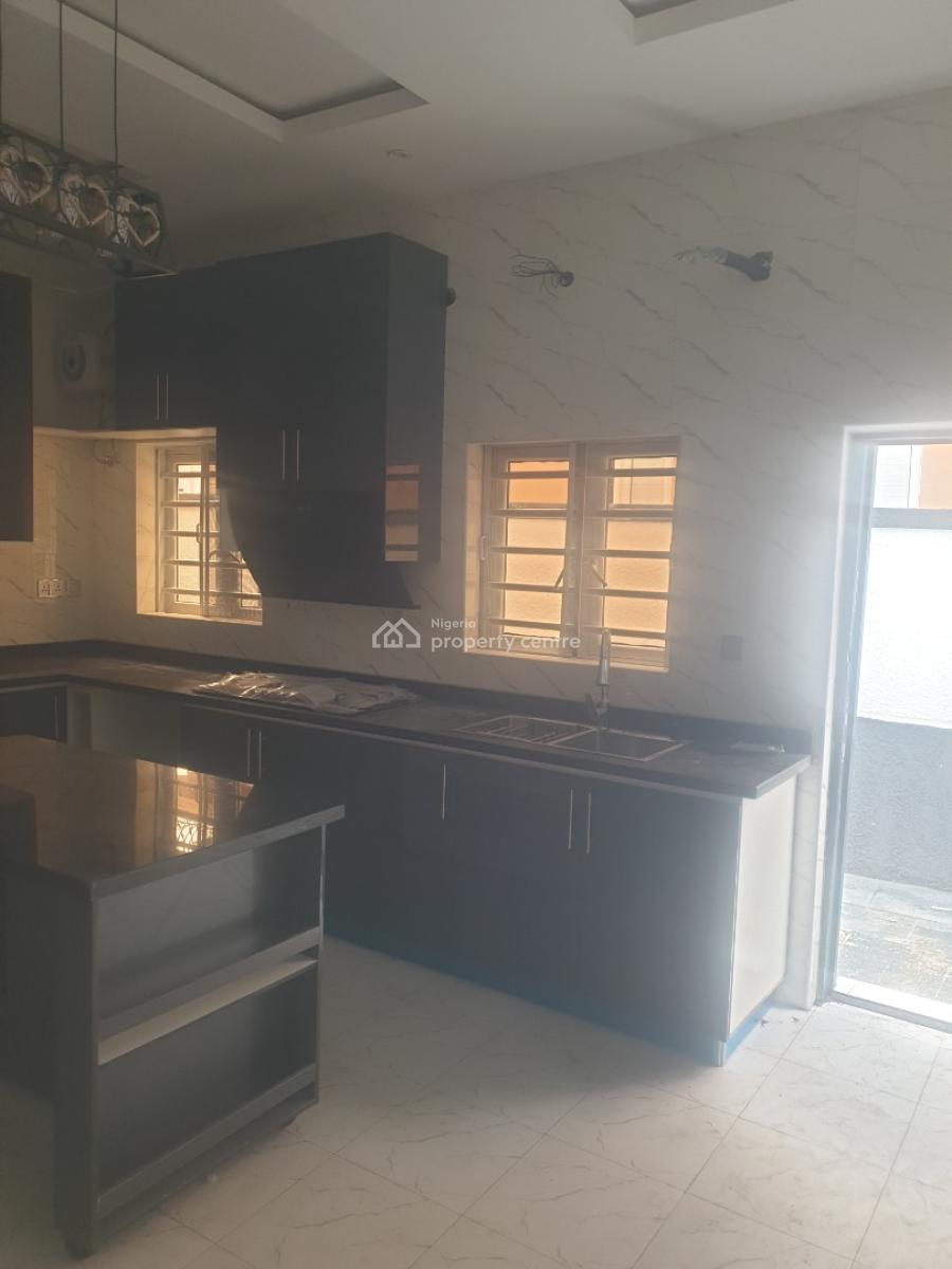 Luxury Spacious 5 Bedroom Detached House with a Room Boys Quarter, Magodo Shangisha Phase  2 , Lagos, Gra Phase 2, Magodo, Lagos, Detached Duplex for Sale