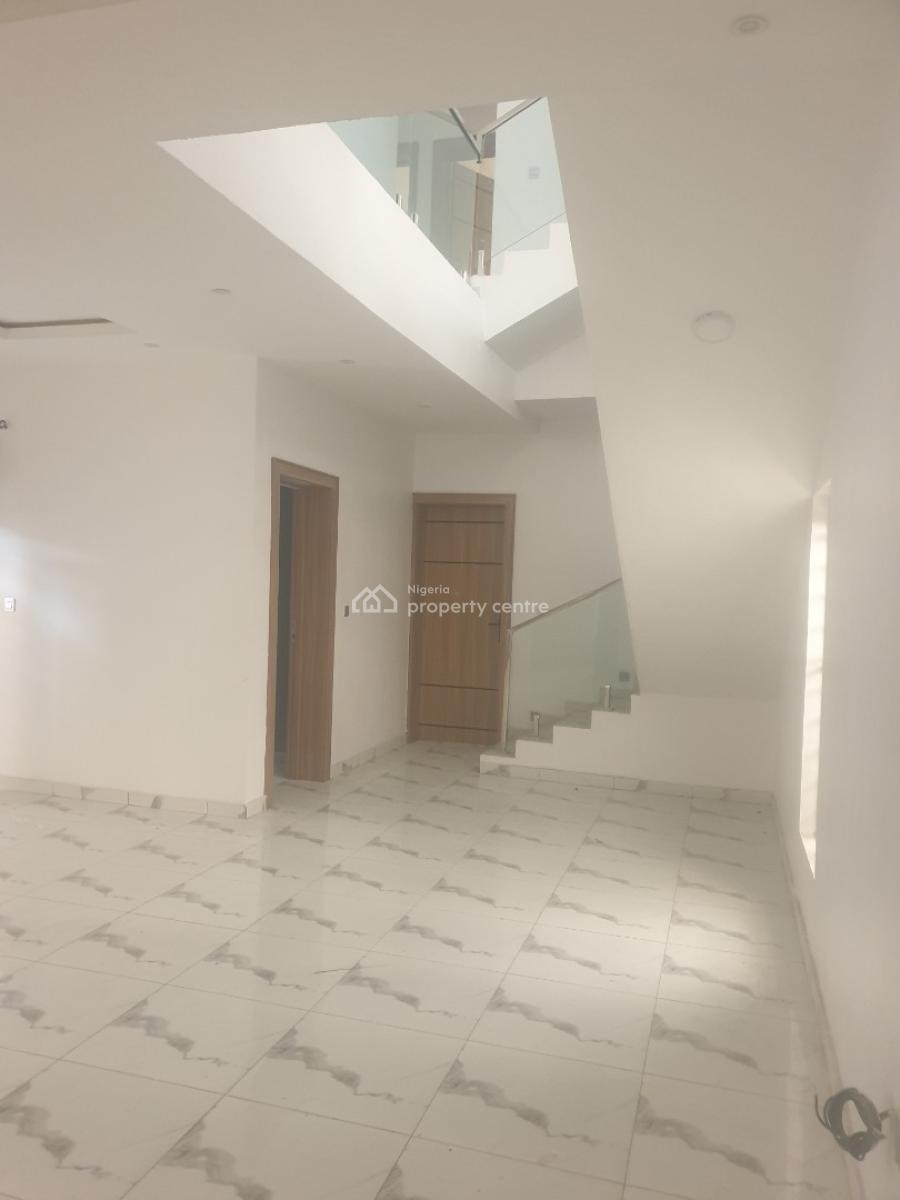 Luxury Spacious 5 Bedroom Detached House with a Room Boys Quarter, Magodo Shangisha Phase  2 , Lagos, Gra Phase 2, Magodo, Lagos, Detached Duplex for Sale
