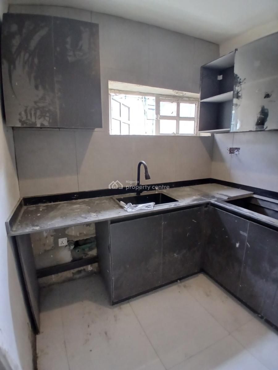 Brand Newly Refurbished 1 Bedroom Mini Flat with an Open/enclosed Fitt, Oniru, Victoria Island (vi), Lagos, Flat / Apartment for Rent