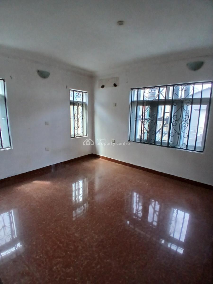 Self-serviced Come with Your Own Personal Generator 2 Bedroom En-suite, Lekki Phase 1, Lekki, Lagos, Flat / Apartment for Rent