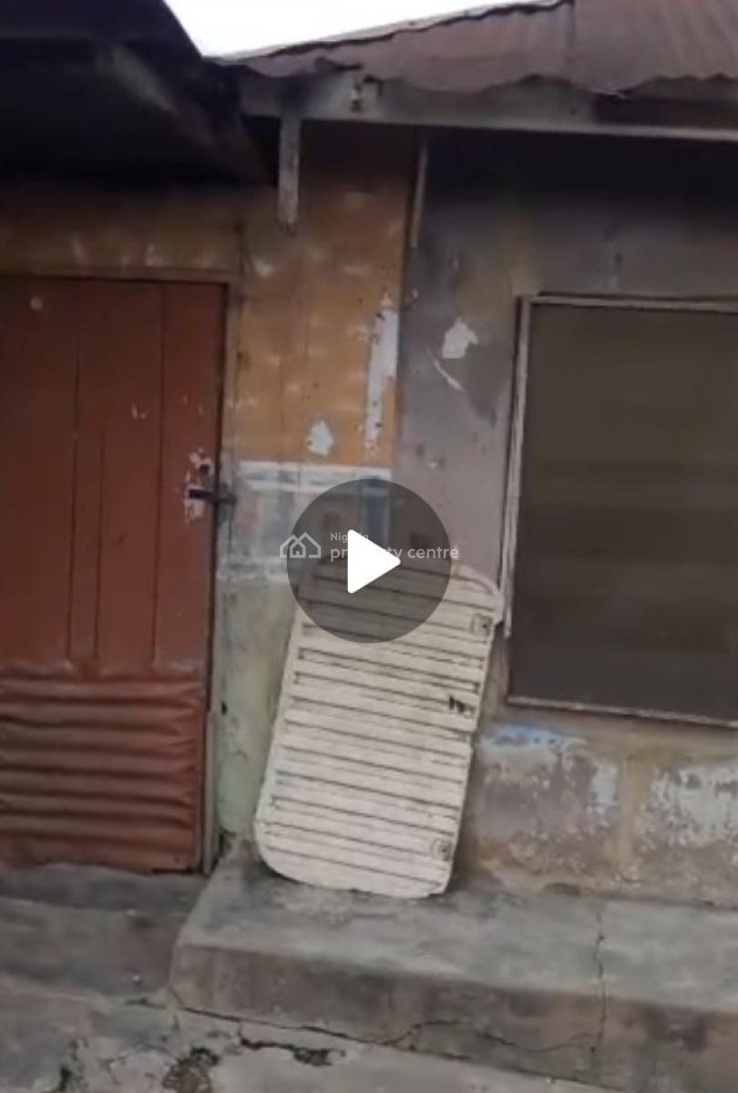 a Demolishable 8 Rooms Bungalow for on 1,505.029sqm Land at Off Kayode, Off Kayode Street Mushin Lagos State, Mushin, Lagos, Residential Land for Sale