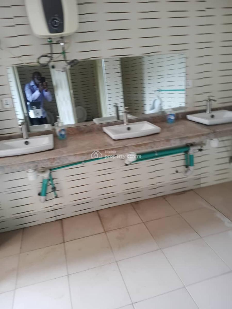 Institutional Property Asset, Rev Josiah Akindayomi Way, Simawa, Ogun, Plaza / Complex / Mall for Sale