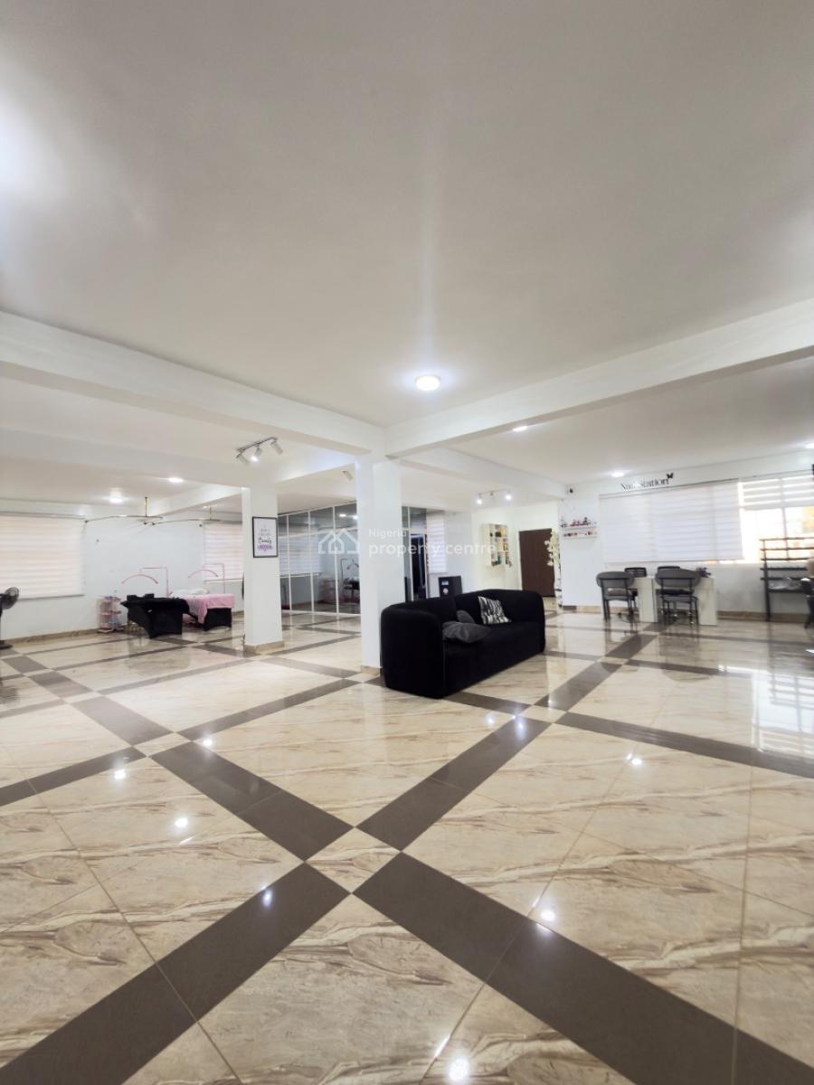 Fully Furnished & Equipped Saloon and Spa., Jahi, Jahi, Abuja, Plaza / Complex / Mall for Rent