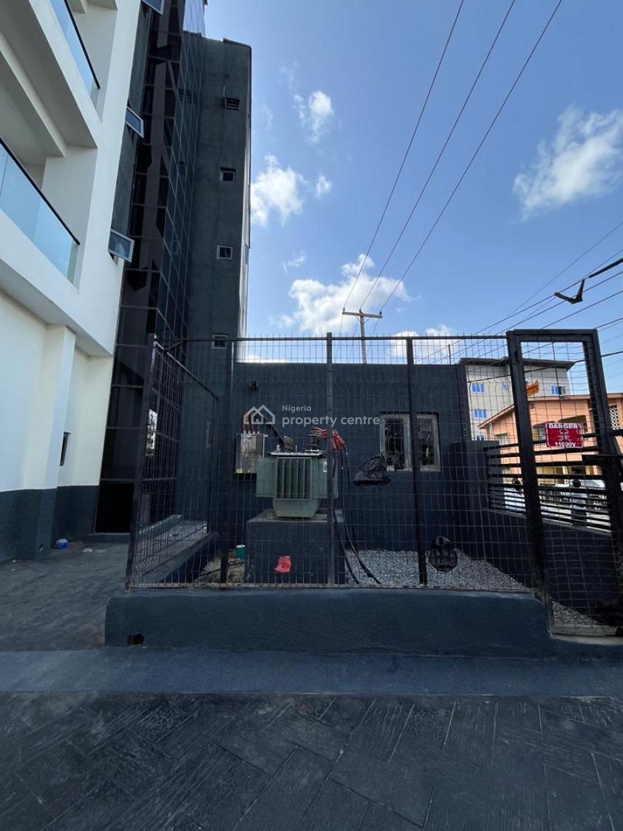 Deluxe 2 Bed Apartment with a Garage on Oduduwa Way, Lagos Marriott Hotel, Ikeja Golf Club, Bamboo Lounge, Ikeja City Mall, Ikeja Gra, Ikeja, Lagos, Block of Flats for Sale