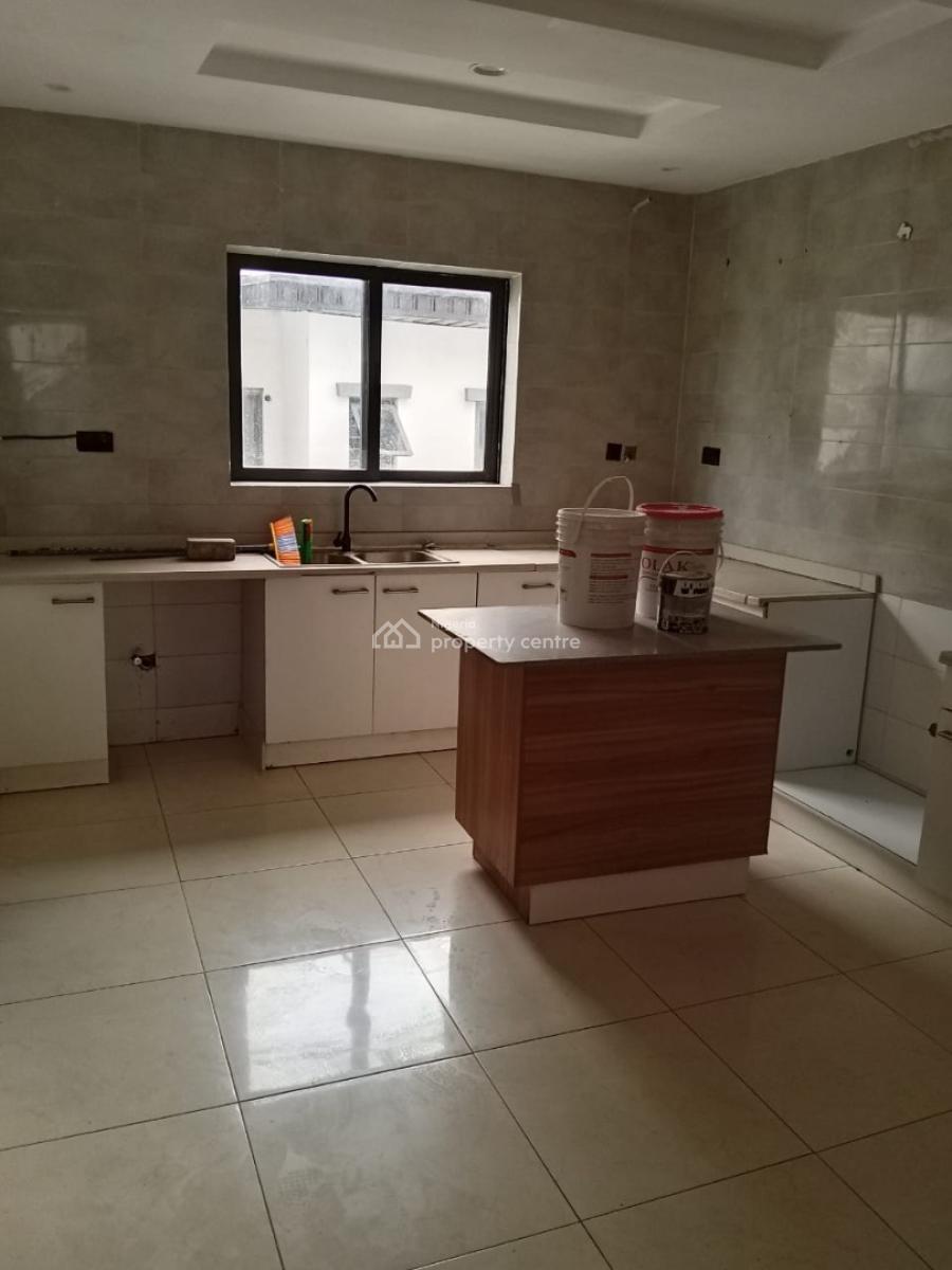 3bedroom with Bq, Brown Stone Estate, Ikate, Lekki, Lagos, Flat / Apartment for Rent