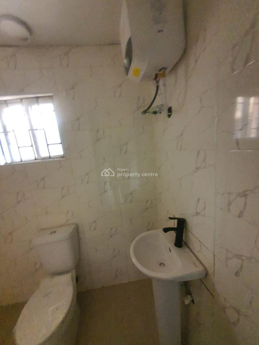 Well Renovated One Bedroom & Parlor Ground Floor with Personal Kitchen, Off Admiralty, Lekki Phase 1, Lekki, Lagos, Mini Flat (room and Parlour) for Rent