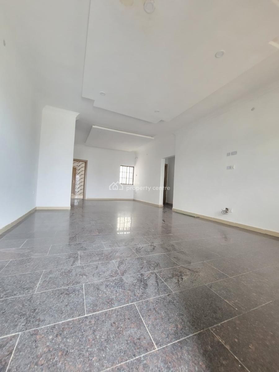 Luxury Three Bedroom Apartment, Mobil Road, Ilaje, Ajah, Lagos, Flat / Apartment for Rent