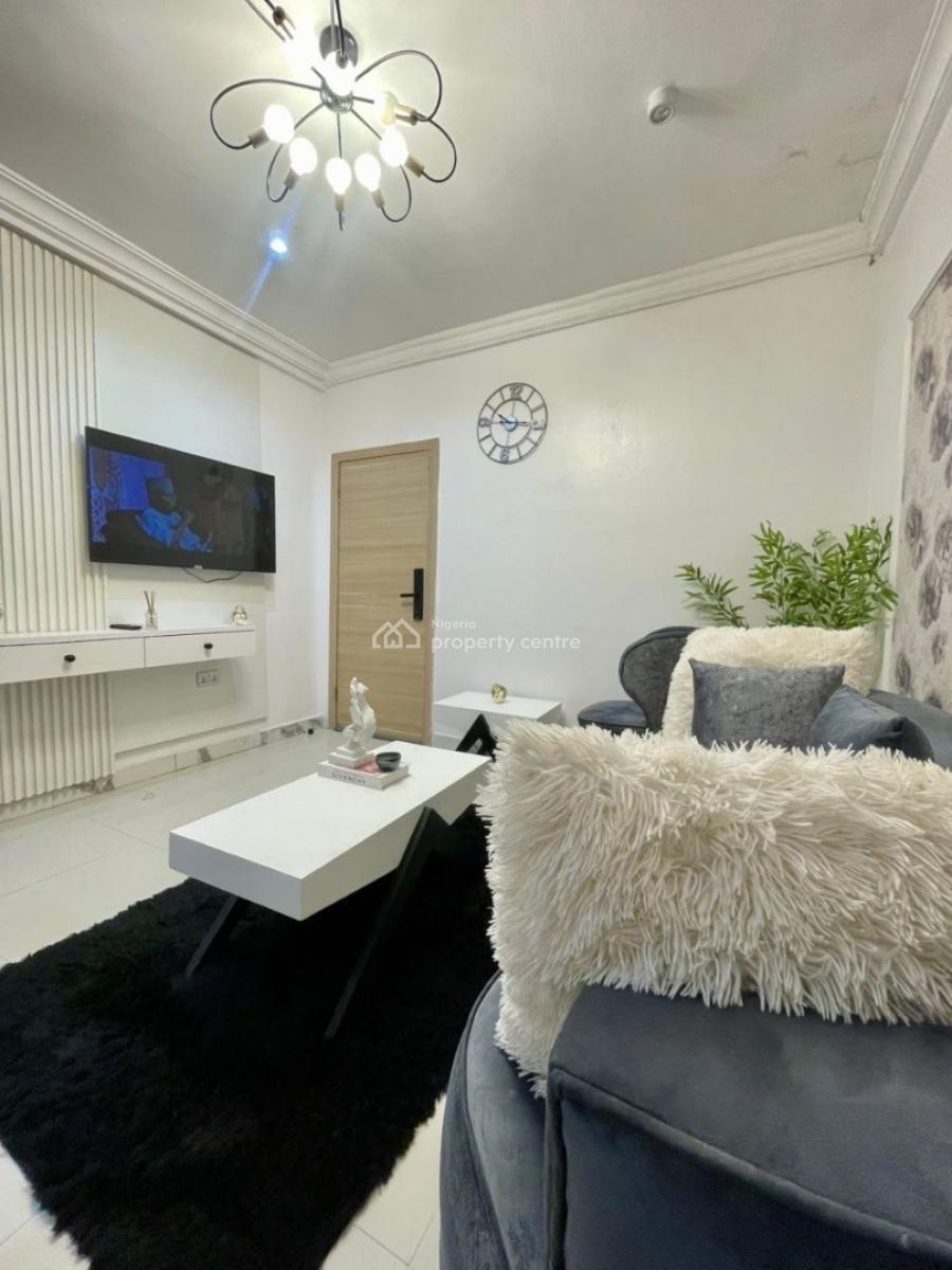 Luxury Fully Furnished and Serviced Miniflat in a Secured Estate, Lekki Phase 1, Lekki Phase 1, Lekki, Lagos, Mini Flat (room and Parlour) Short Let