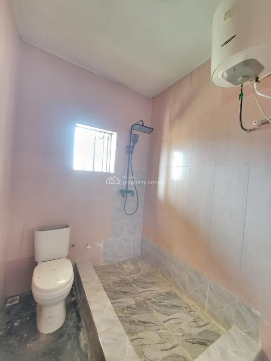 Sharp Three Bedroom Apartment Downstairs, Rock Stone Estate, Badore, Ajah, Lagos, Flat / Apartment for Rent
