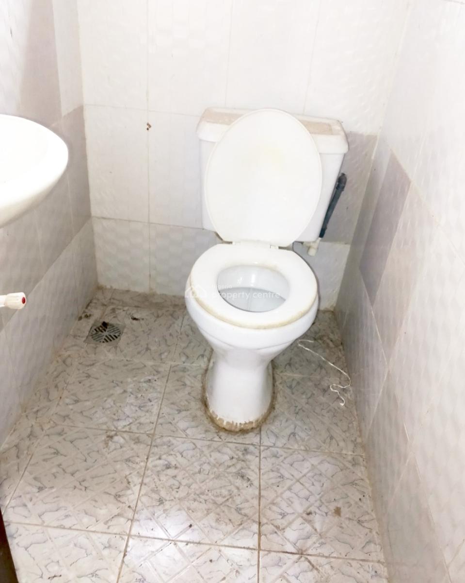 Nice and Standard Spacious 3bedroom Flat, Serene and Secure Compound Off Golf Road Lakowe Lagos, Lakowe, Ibeju Lekki, Lagos, Flat / Apartment for Rent