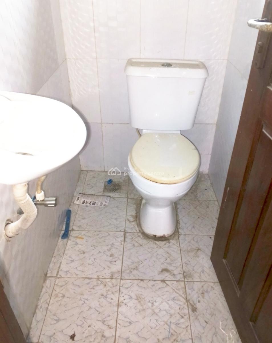 Nice and Standard Spacious 3bedroom Flat, Serene and Secure Compound Off Golf Road Lakowe Lagos, Lakowe, Ibeju Lekki, Lagos, Flat / Apartment for Rent