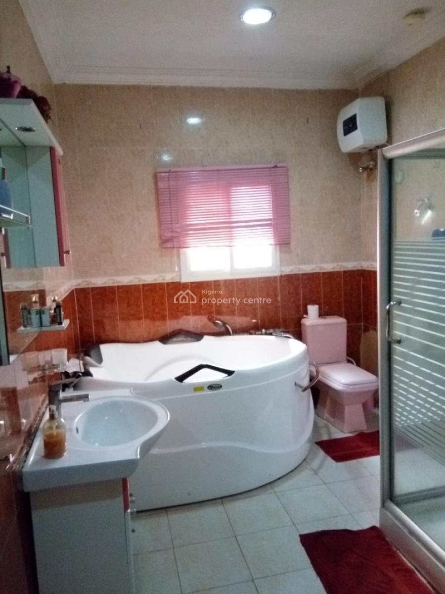 6 Bedrooms Fully Detached House on 500sqms Land, Pinnock Beach Estate, Osapa, Lekki, Lagos, Detached Duplex for Sale