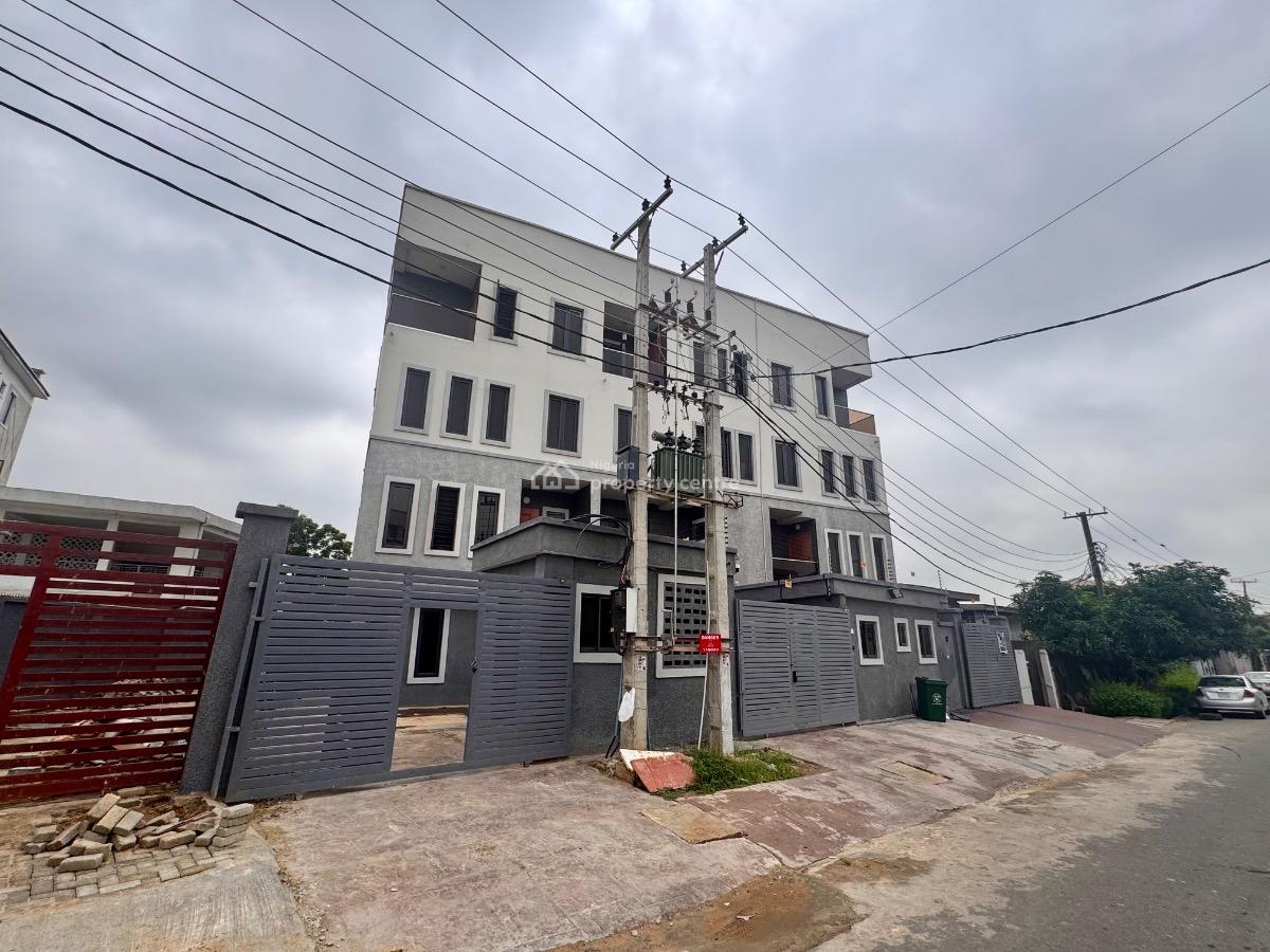 Newly Built 5-bedroom Duplex + Bq & Gatehouse in a Flood-free Estate, Newly Built 5-bedroom Duplex + Bq & Gatehouse in a Flood-free Estate, Maryland, Lagos, Terraced Duplex for Sale