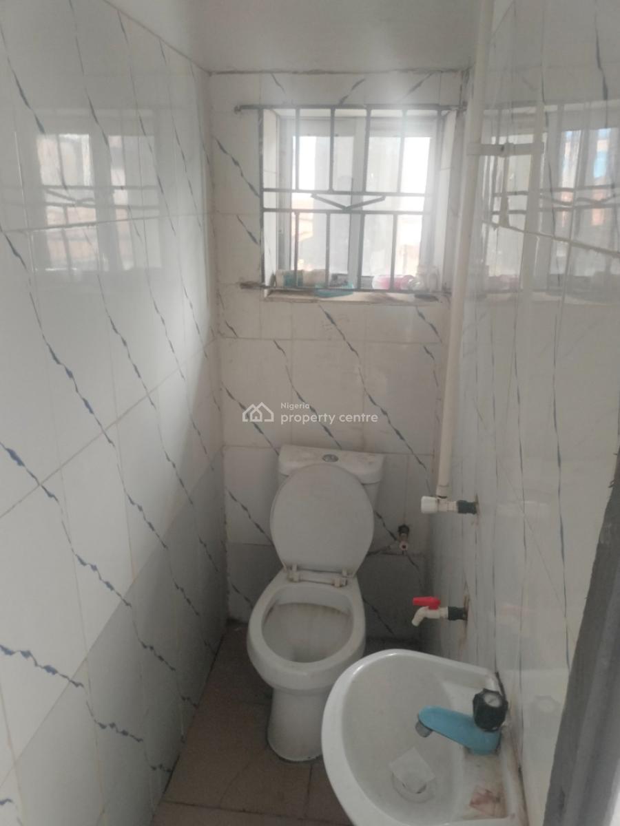 Standard Mini Flat with 2 Toilets,clean Water and Constant Light, Accesible to.everywhere, Alapere, Ketu, Lagos, Mini Flat (room and Parlour) for Rent