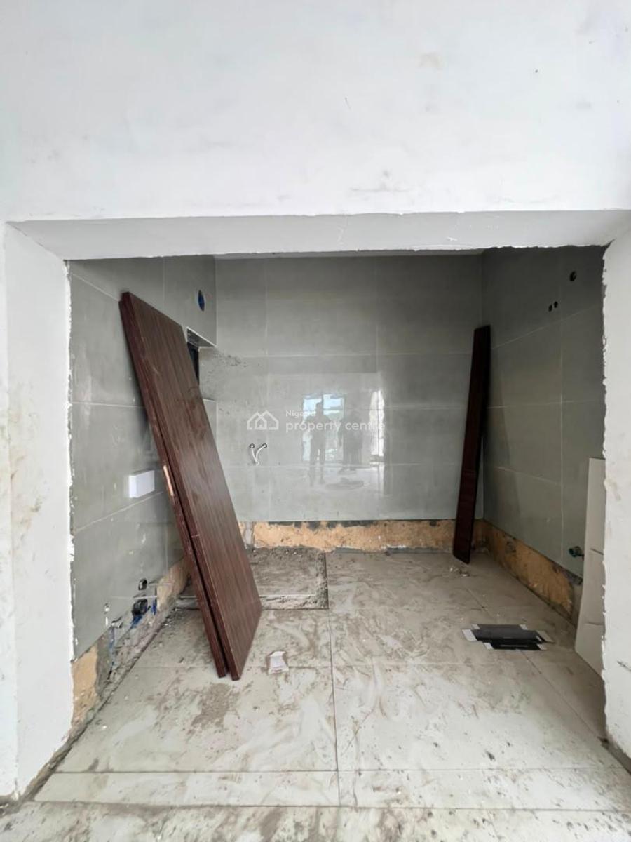 Majestic 4bedroom Maisonette Home, Victoria Island (vi), Lagos, Flat / Apartment for Sale