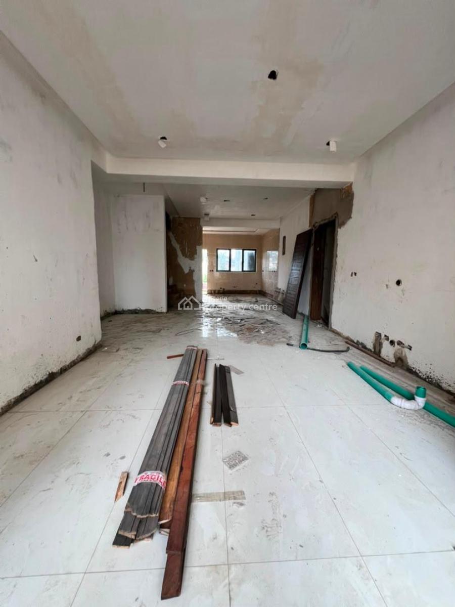 Majestic 4bedroom Maisonette Home, Victoria Island (vi), Lagos, Flat / Apartment for Sale