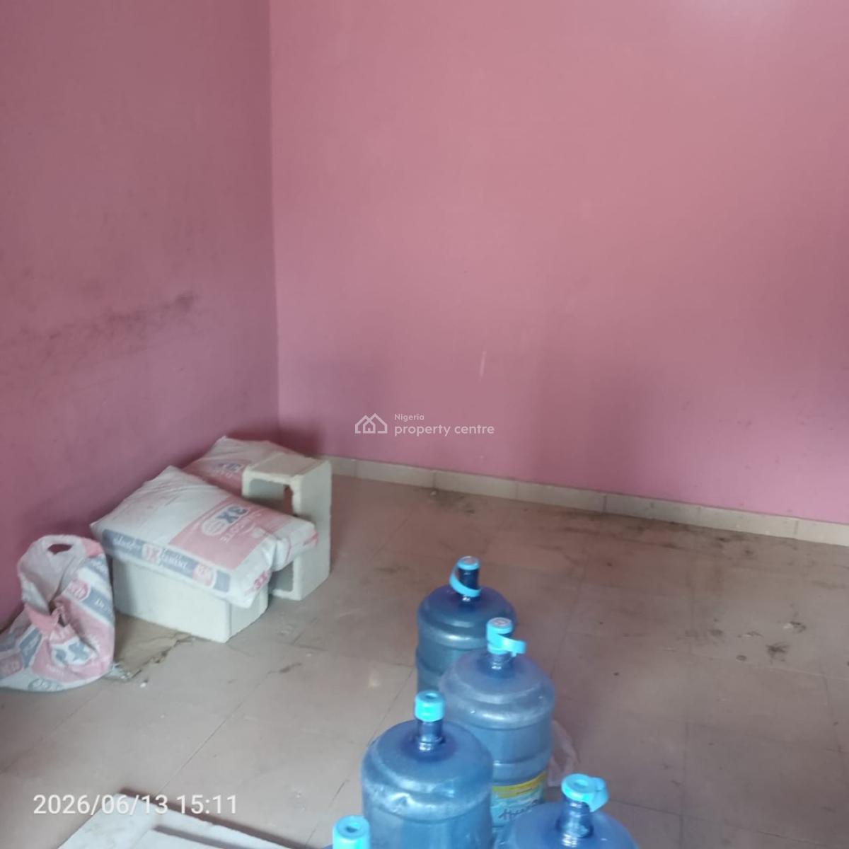 Luxurious Shop, Inside Ogunfayo Estate Ibeju Lekki Lagos, Eputu, Ibeju Lekki, Lagos, Shop for Rent