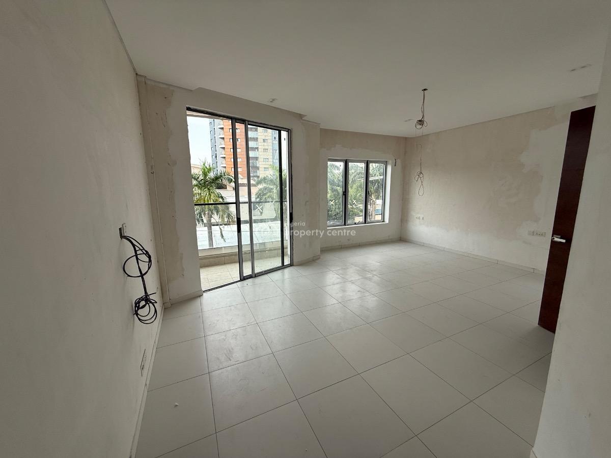 Luxury 4 Bedroom Maisonettes, Mekunwen Road, Ikoyi, Lagos, Flat / Apartment for Rent
