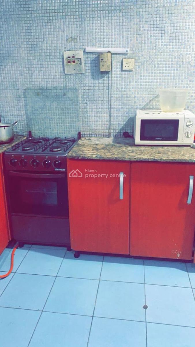a Master Bedroom Furnished in Shared Apartment 6 Months, Oba Elegushi Housing Estate Mobil Road Ilaje, Lekki, Lagos, Self Contain (single Rooms) for Rent