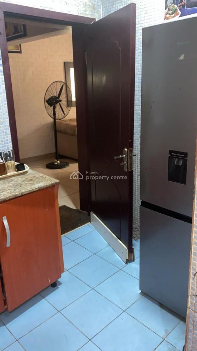 a Master Bedroom Furnished in Shared Apartment 6 Months, Oba Elegushi Housing Estate Mobil Road Ilaje, Lekki, Lagos, Self Contain (single Rooms) for Rent