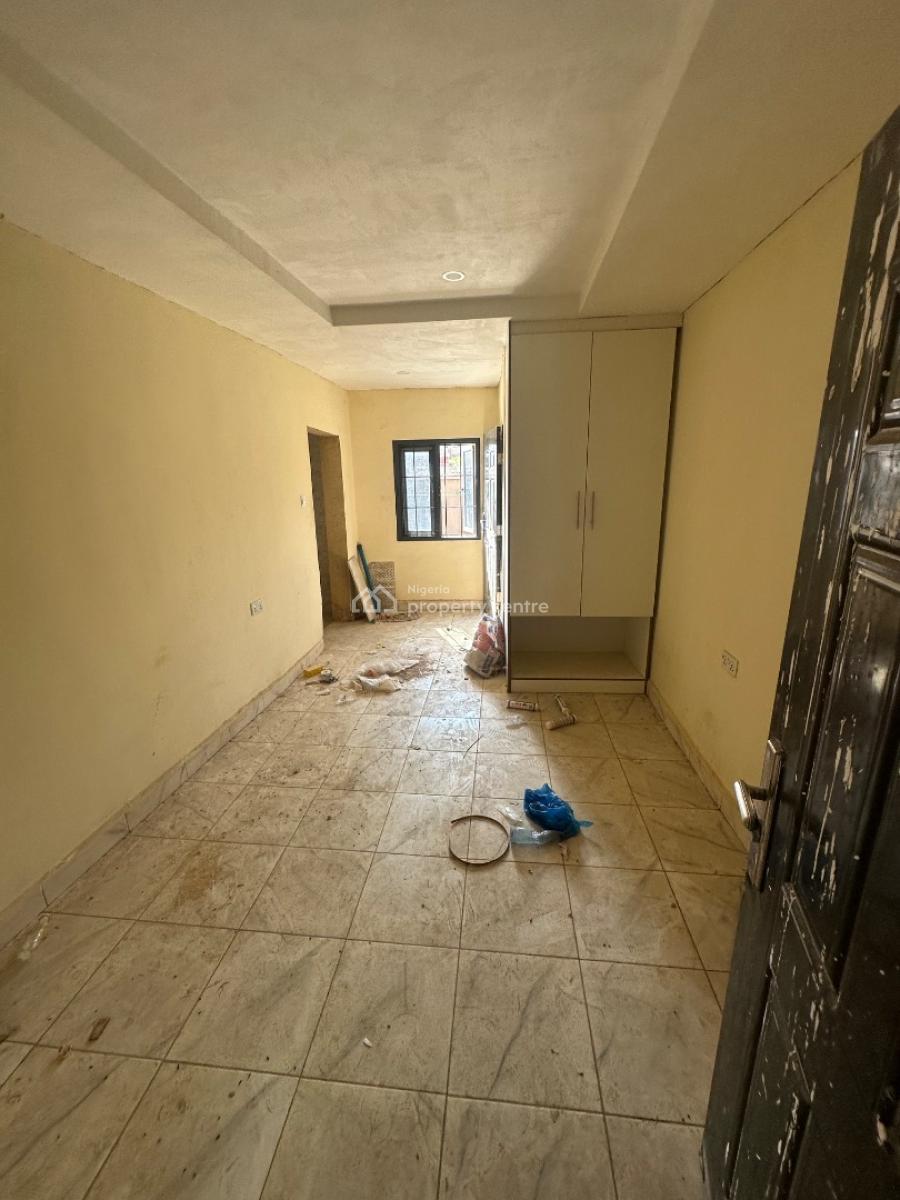 a Standard Room Self Contain Apartment in a Decent Location, 5 Minutes Drive From Bannex, Mabushi, Abuja, Self Contain (single Rooms) for Rent