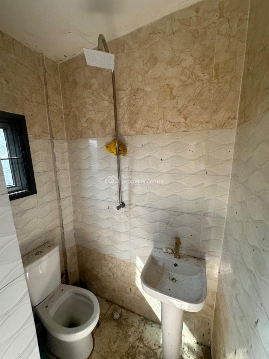 a Standard Room Self Contain Apartment in a Decent Location, 5 Minutes Drive From Bannex, Mabushi, Abuja, Self Contain (single Rooms) for Rent